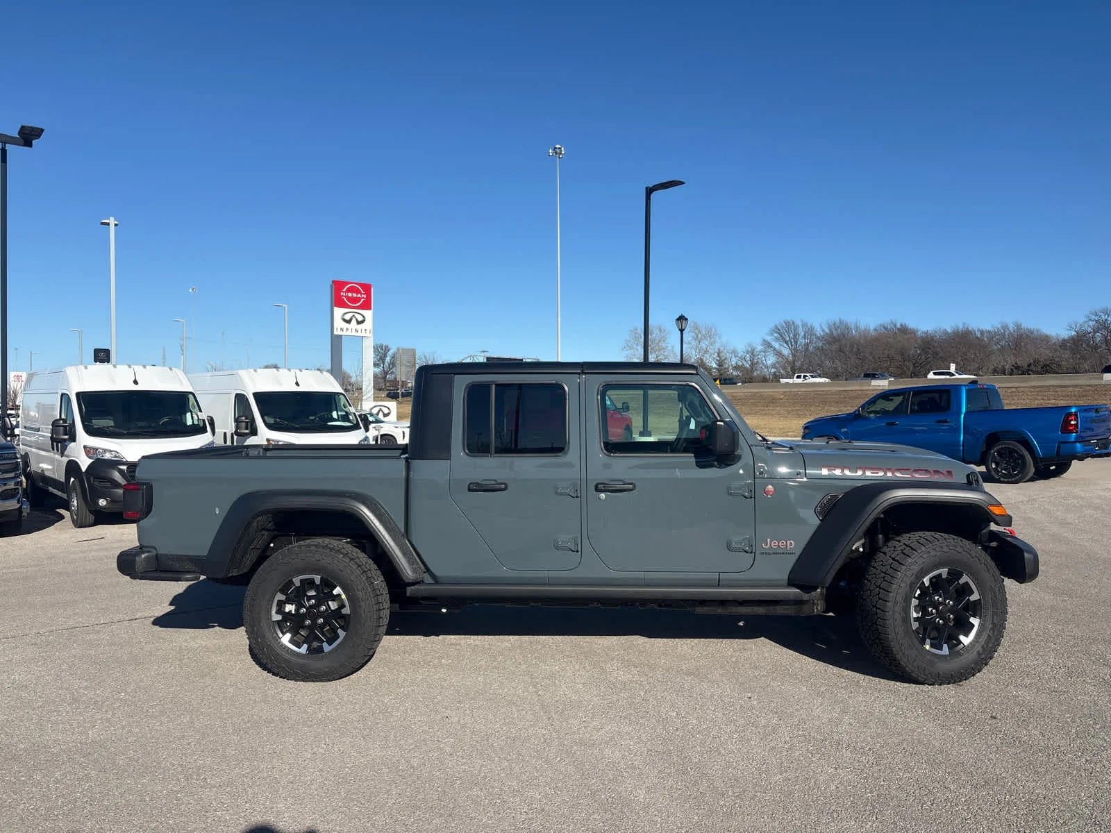 New 2026 Anvil Clear-Coat Exterior Paint Jeep Rubicon image 10