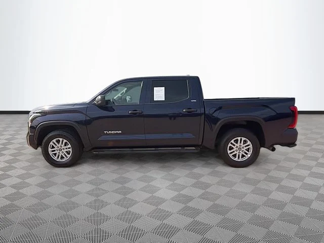 Used 2024  Toyota SR5 image 4