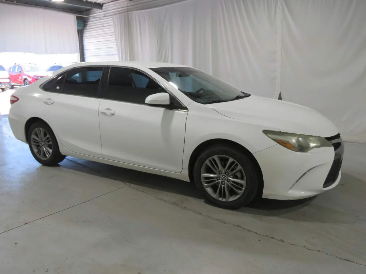Used 2016 Super White Toyota XLE image 7