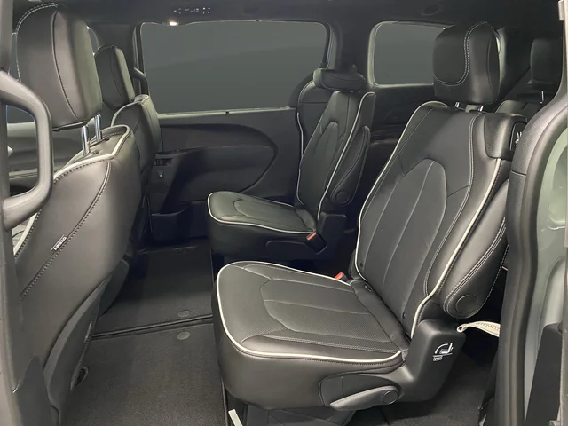 2026 Chrysler Pacifica Limited - Photo 32