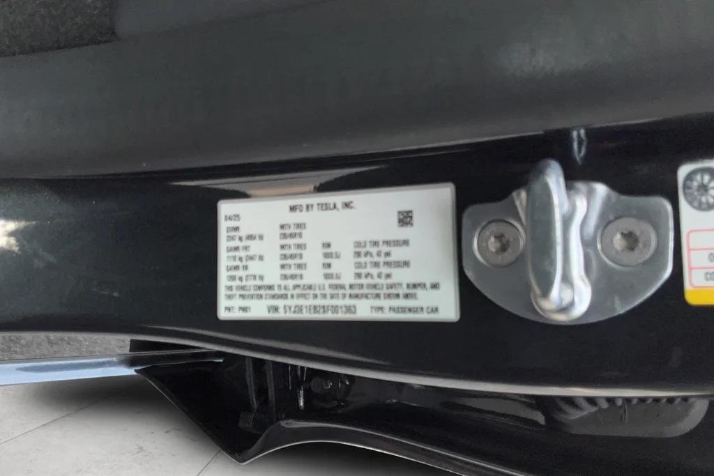2025 Tesla Model 3 Long Range - Photo 25