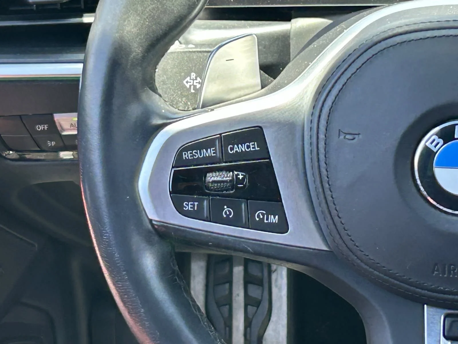 2023 BMW 3 Series 330i - Photo 24