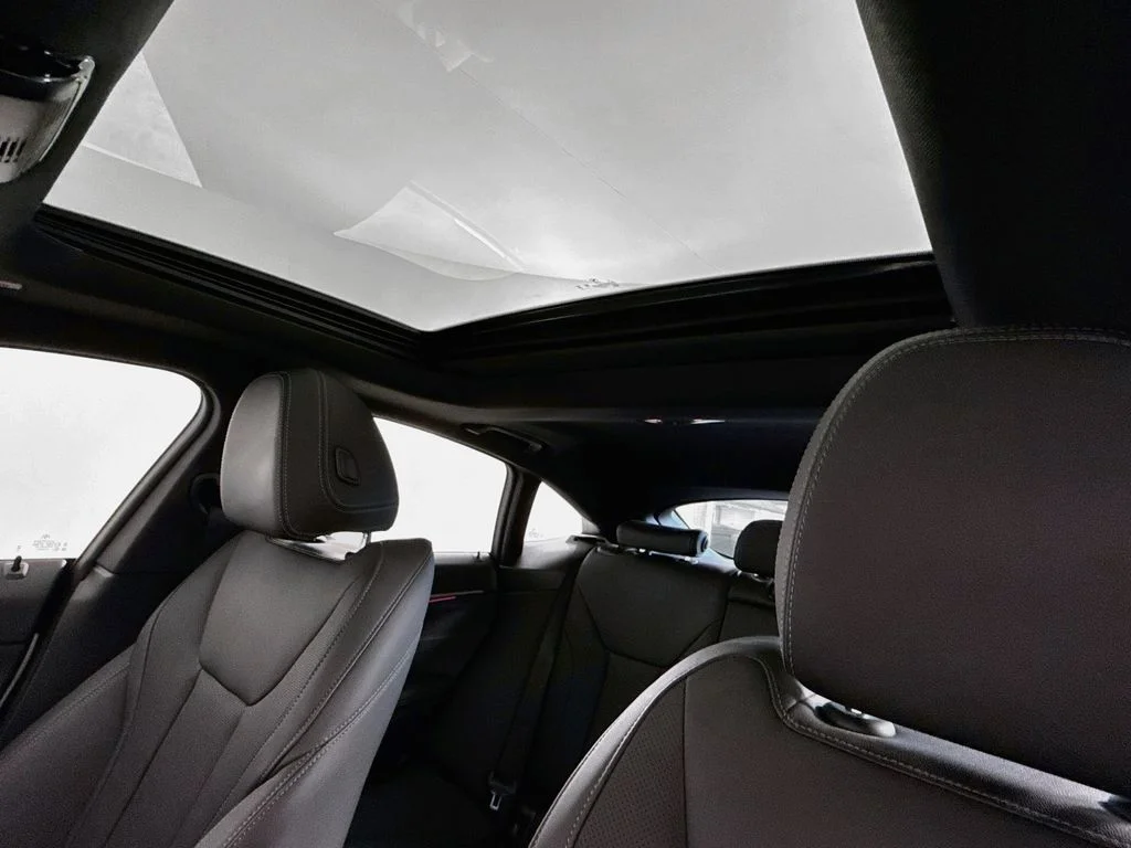 Used 2023 White BMW eDrive40 image 22