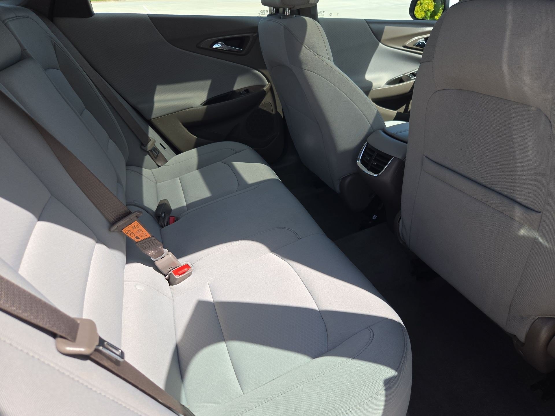 Used 2024 Summit White Chevrolet LT image 29