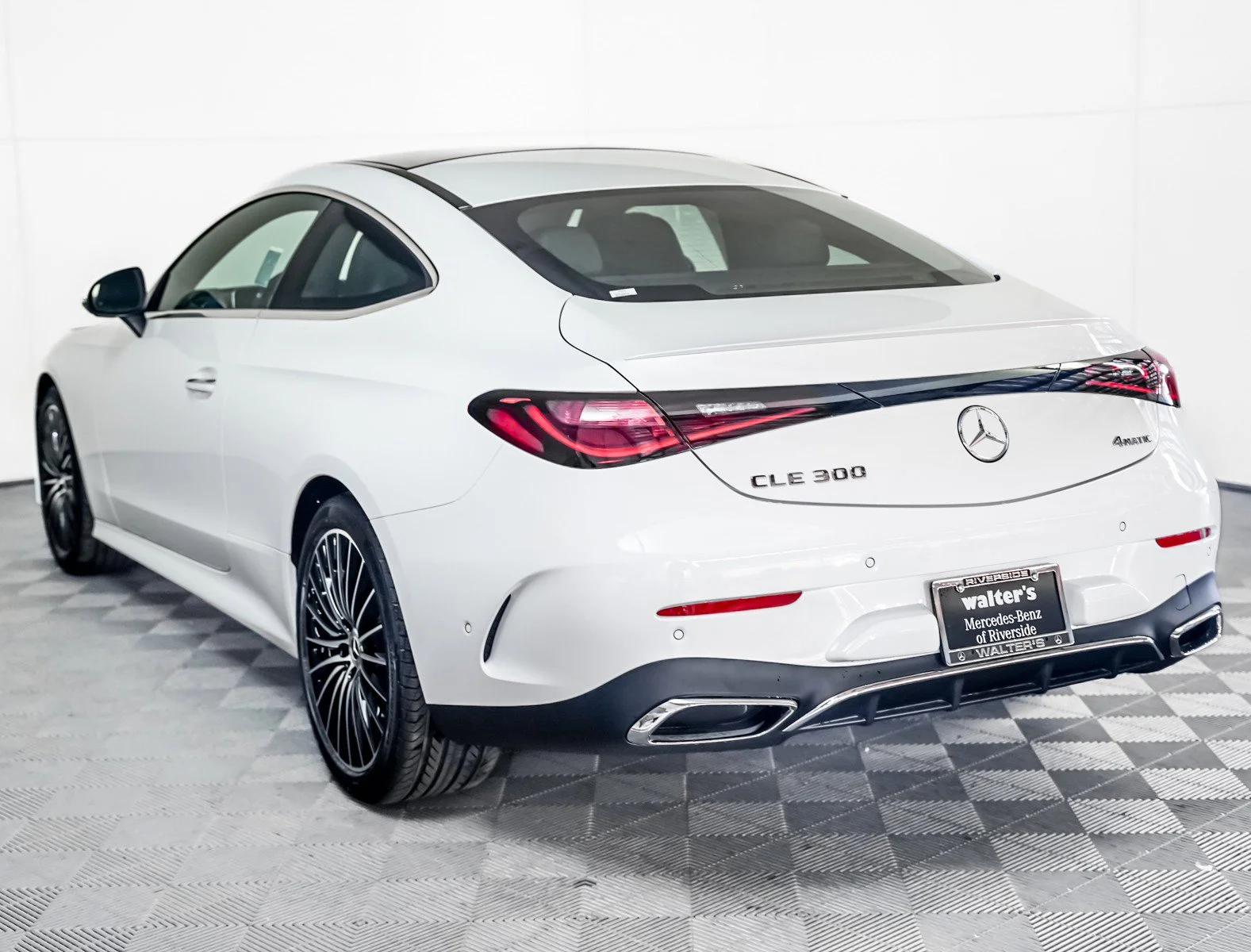 New 2026 Polar White Mercedes-Benz CLE 300 4MATIC® image 2