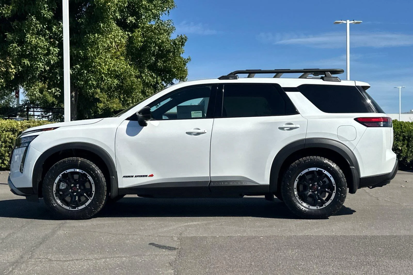 New 2026 Everest White Pearl TriCoat Nissan Rock Creek® image 6