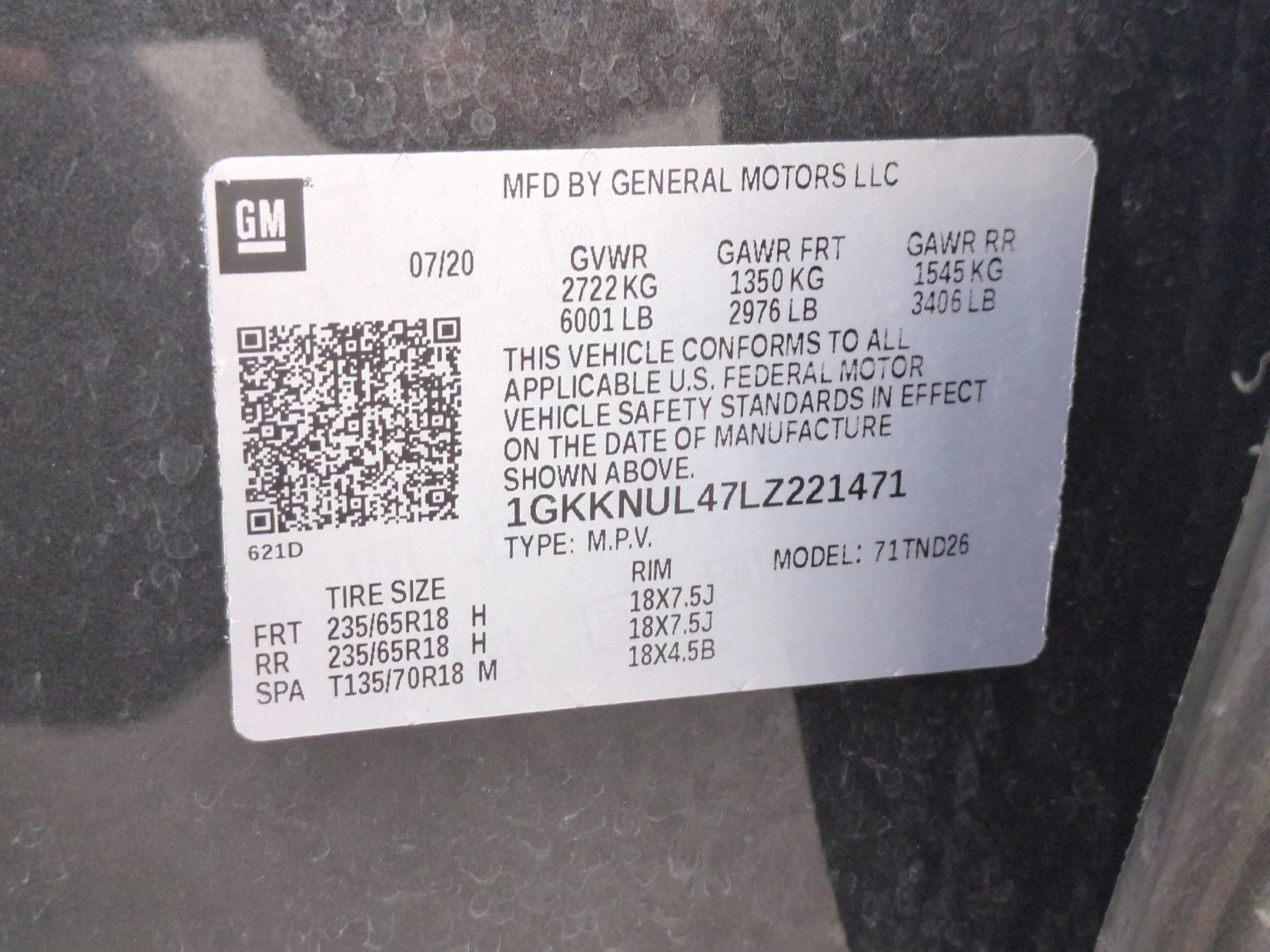 Used 2020 Carbon Black Metallic GMC SLT image 32
