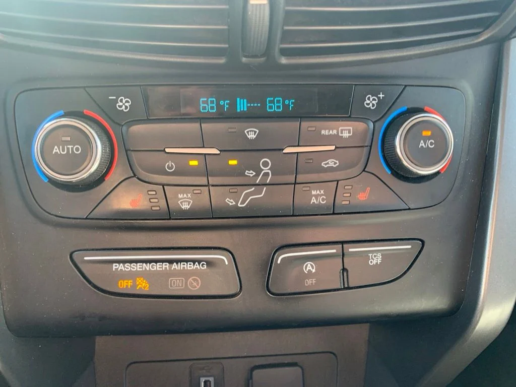 Used 2017 Red Ford SE image 20