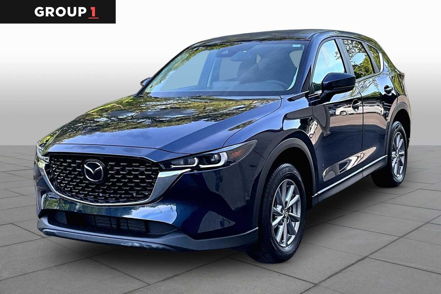 2023 Mazda CX-5 S Preferred package Auto AWD's photo