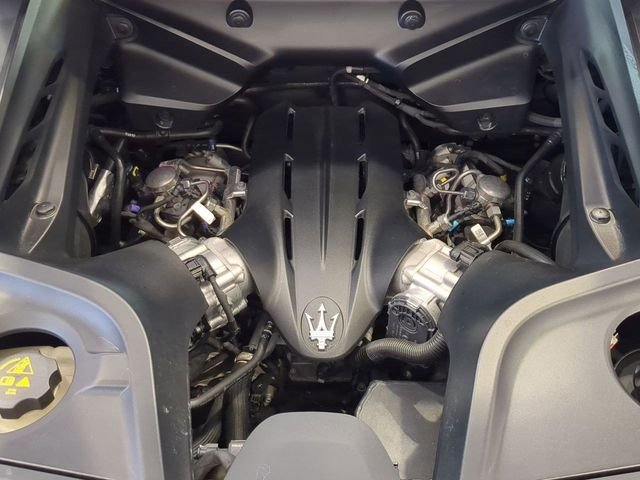 Used 2022 Rosso Vincente Maserati Base image 25
