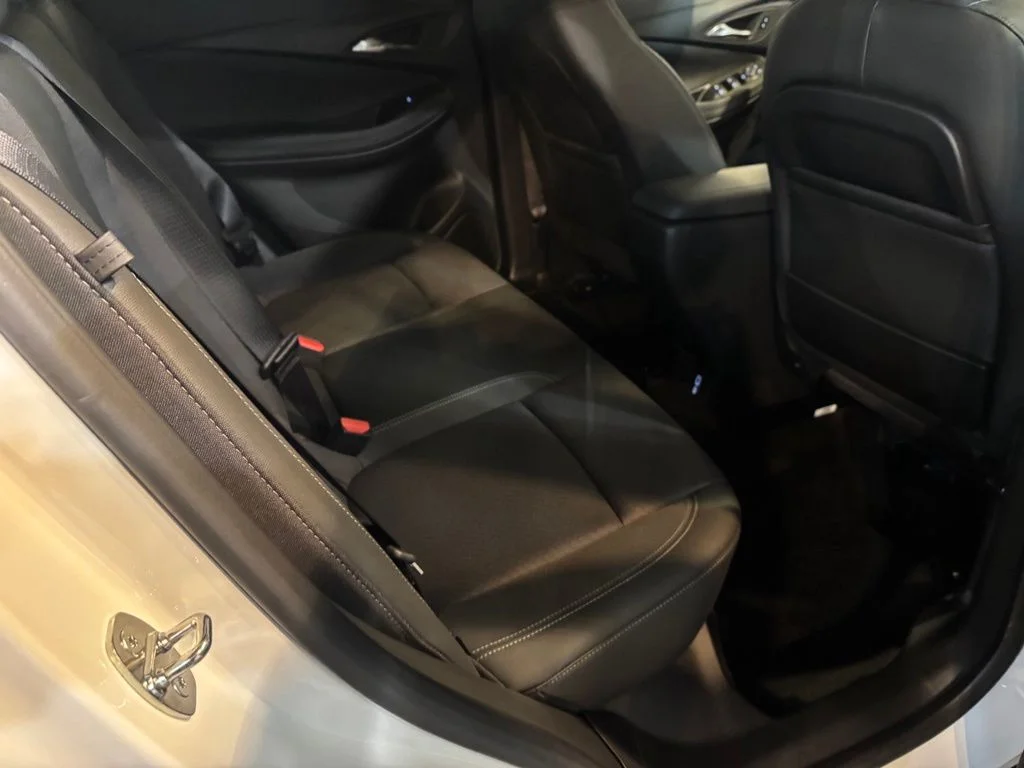 Used 2023 Summit White Buick Preferred image 8