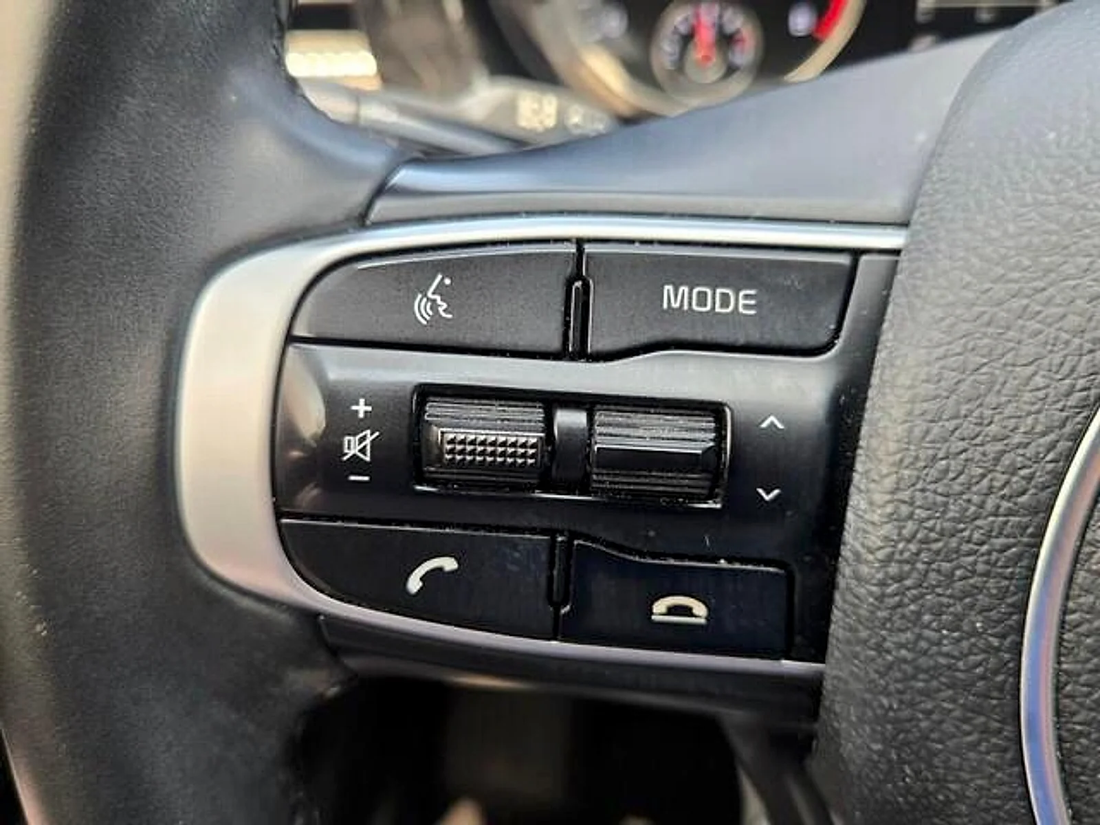 Used 2022 Sapphire Blue Kia EX image 25