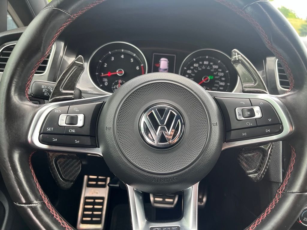 Used 2017 Red Volkswagen Sport image 20