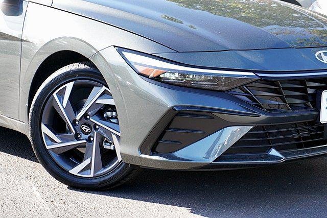 New 2026 Gray Hyundai Limited image 4