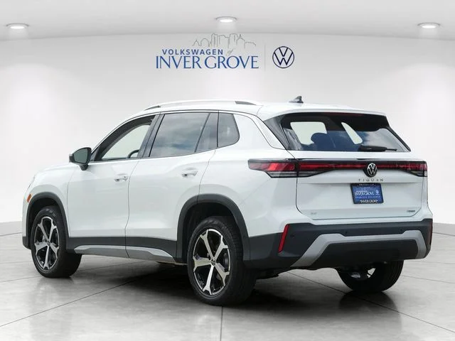 New 2026 White/off-white Volkswagen 2.0T SE image 3