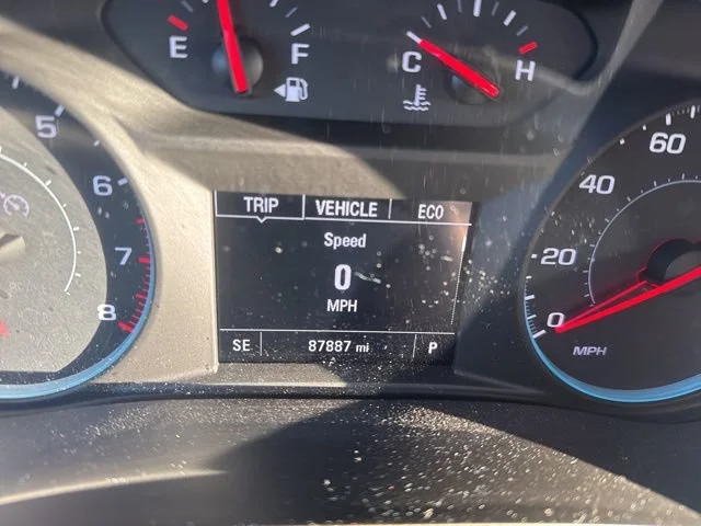 Used 2021 Summit White Chevrolet LS image 19