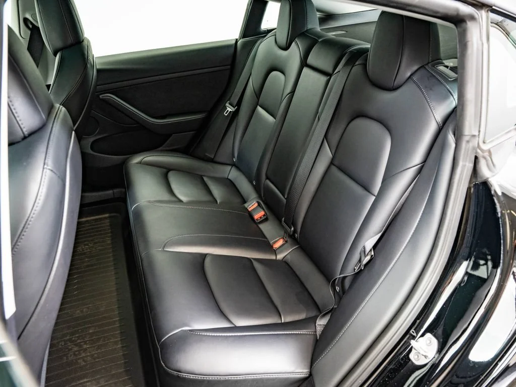 Used 2023 Black Tesla  image 39