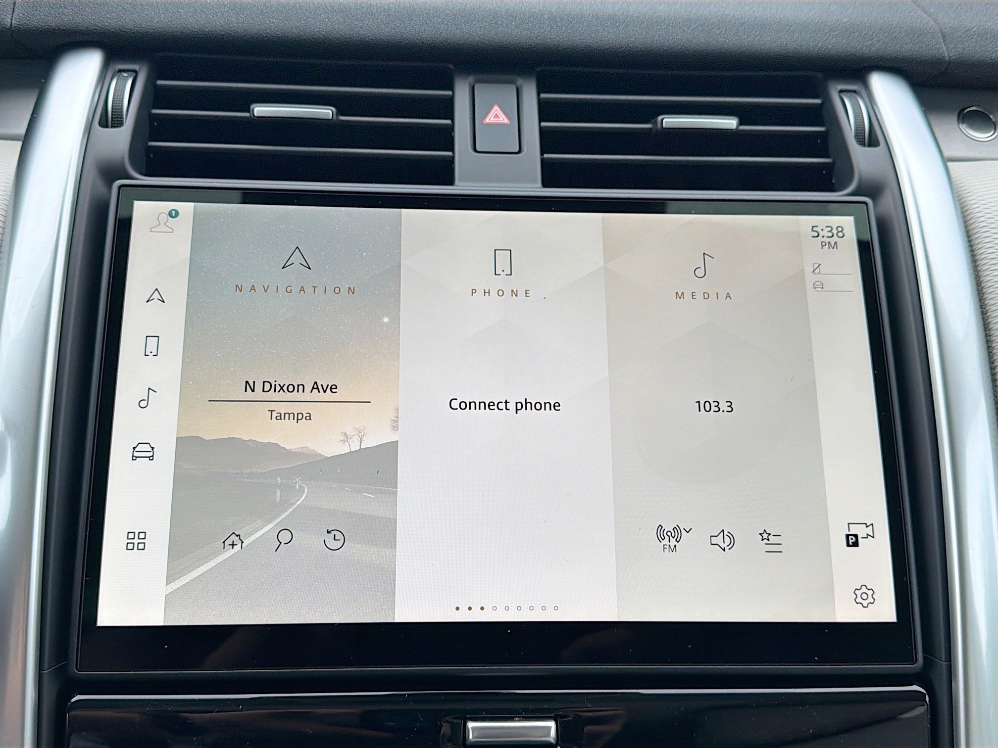 New 2026 Fuji White Land Rover Gemini Edition image 29