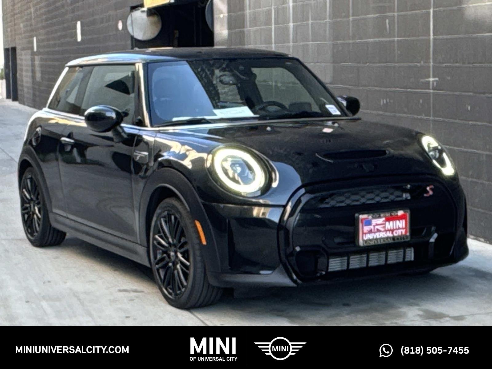 2024 MINI Hardtop Cooper S's photo