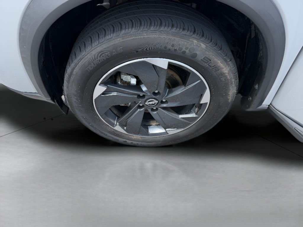 2024 Nissan Rogue SV - Photo 35