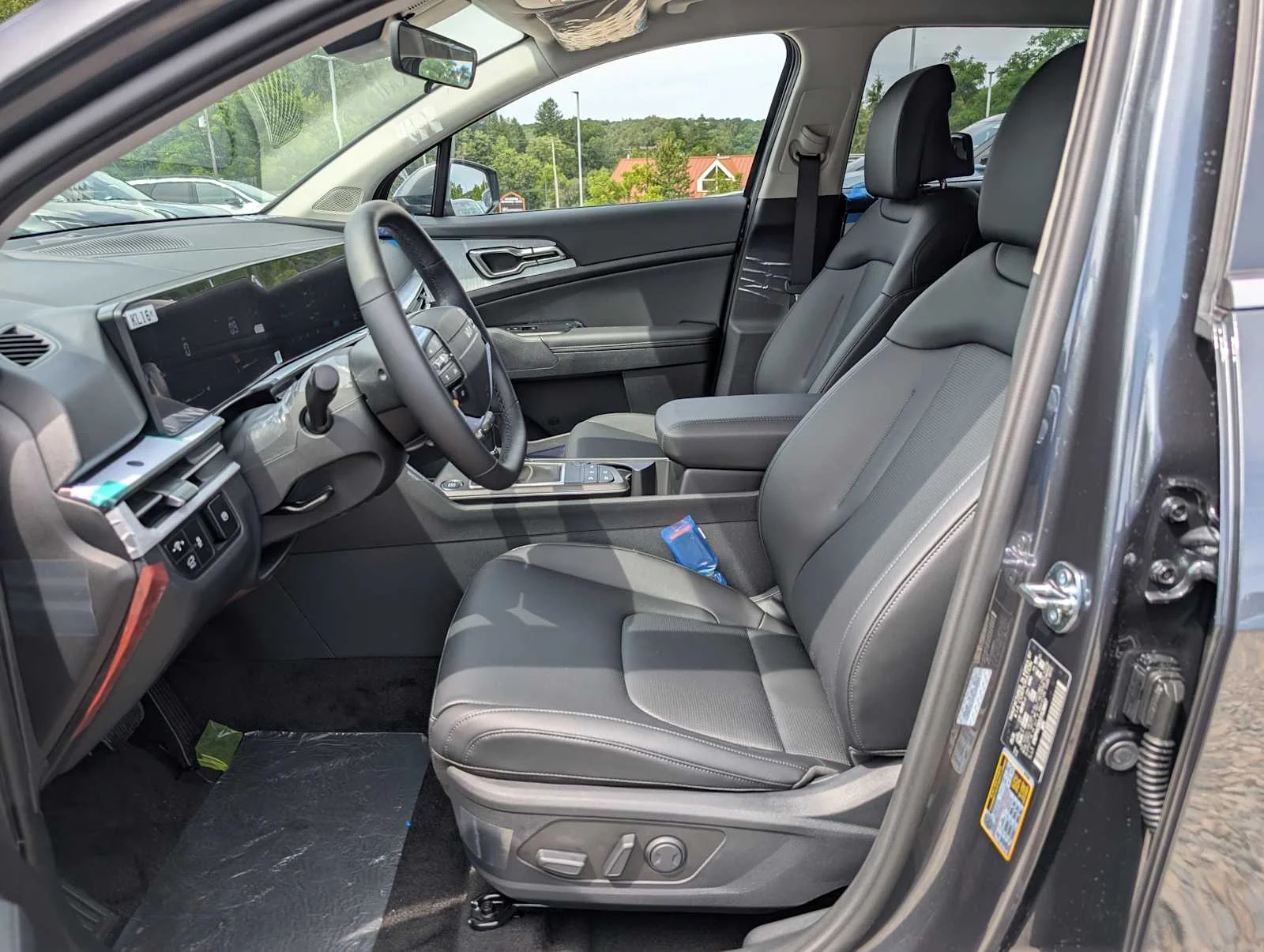 New 2026 Gravity Gray Kia EX image 4