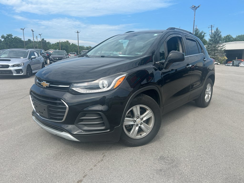 Used 2020 Chevrolet Trax LT with VIN KL7CJLSB8LB027642 for sale in Radcliff, KY