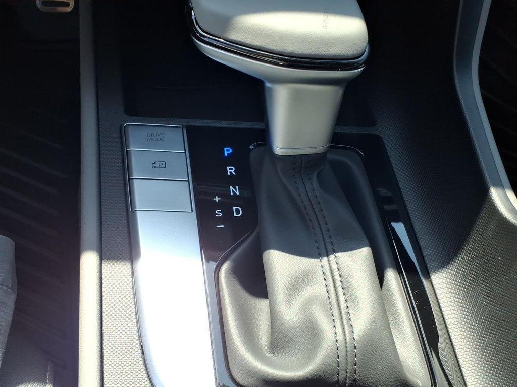New 2026 Silver Hyundai SEL Sport image 23
