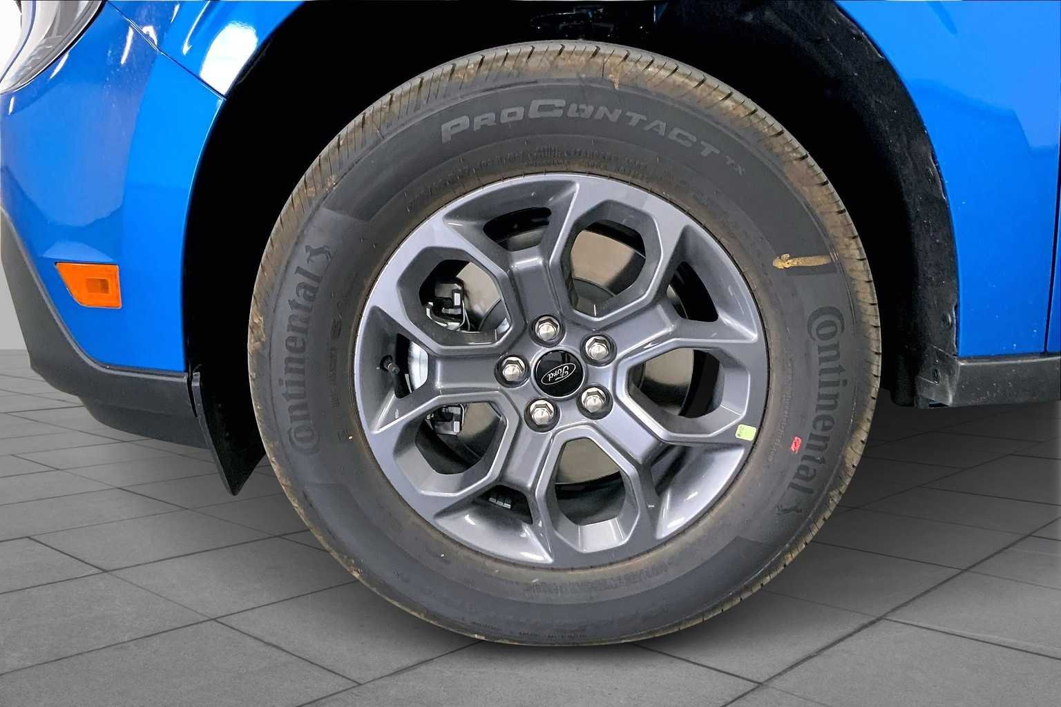 2025 Ford Maverick XLT - Photo 9