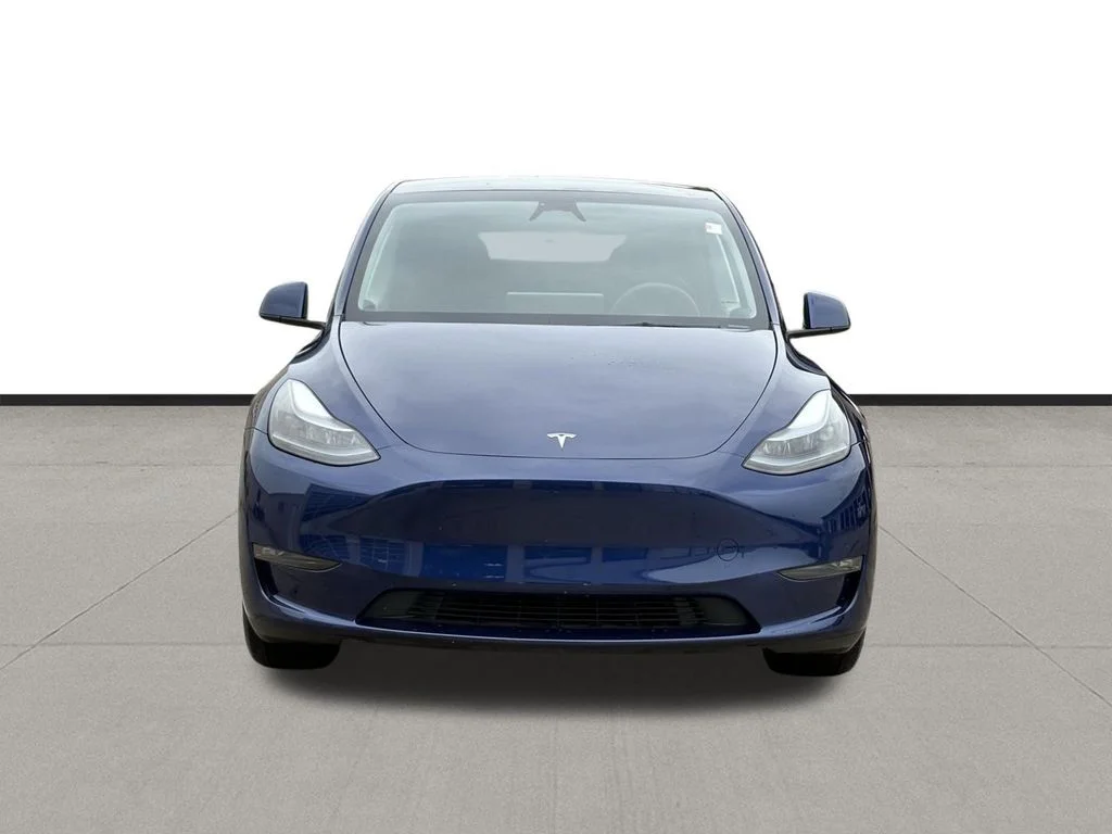Used 2024  Tesla Long Range image 2