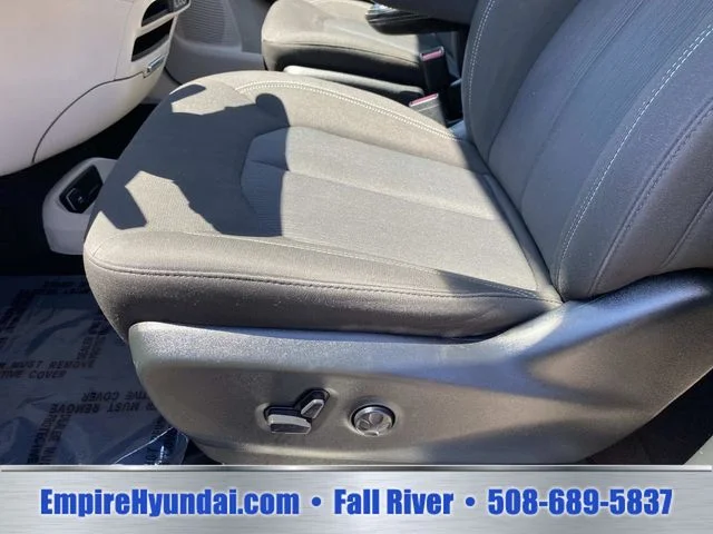 Used 2023 Black Chrysler LX image 19