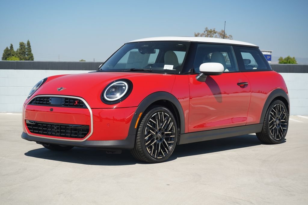 2026 MINI Hardtop Cooper S's photo