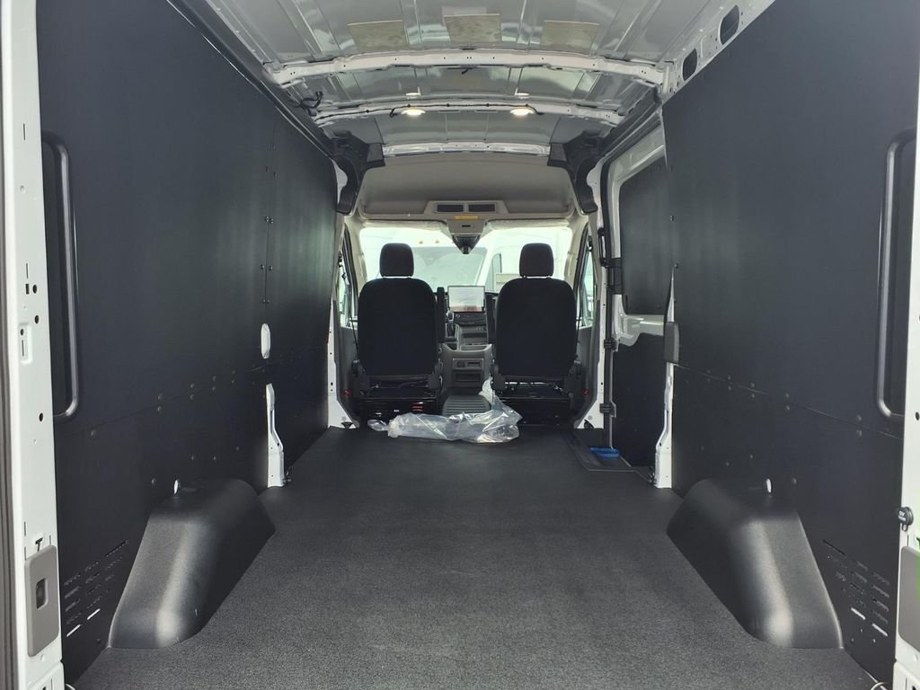 New 2026 Oxford White Ford Cargo Van image 8