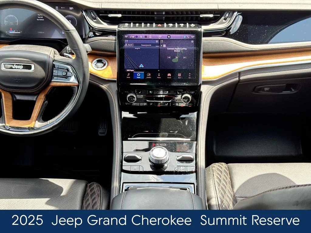 Used 2025 White Jeep Summit Reserve image 28