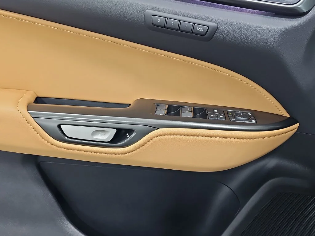 New 2026 Ultra White Lexus PREMIUM image 27