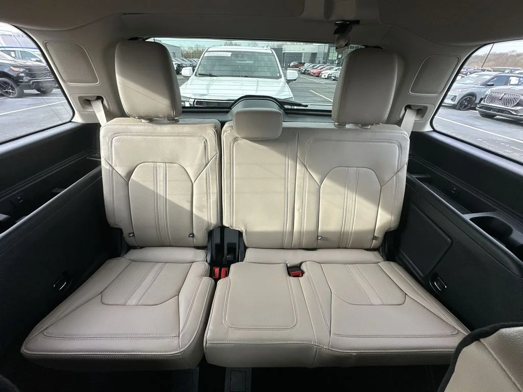 Used 2023 White Ford Limited image 24
