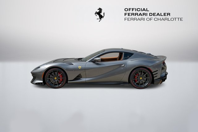 2022 Ferrari 812 Competizione 