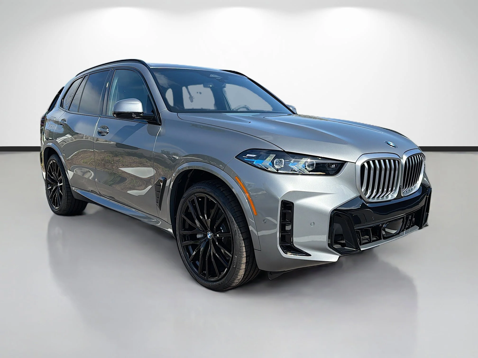 New 2026 Skyscraper Grey Metallic BMW sDrive40i image 1
