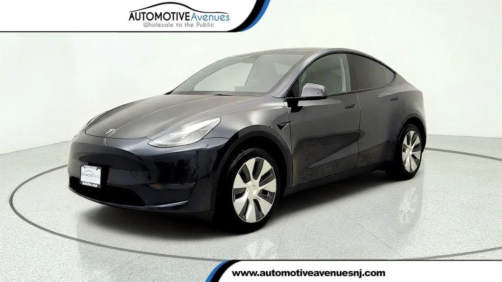 Used 2024 Stealth Grey Tesla RWD *Ltd Avail* image 1