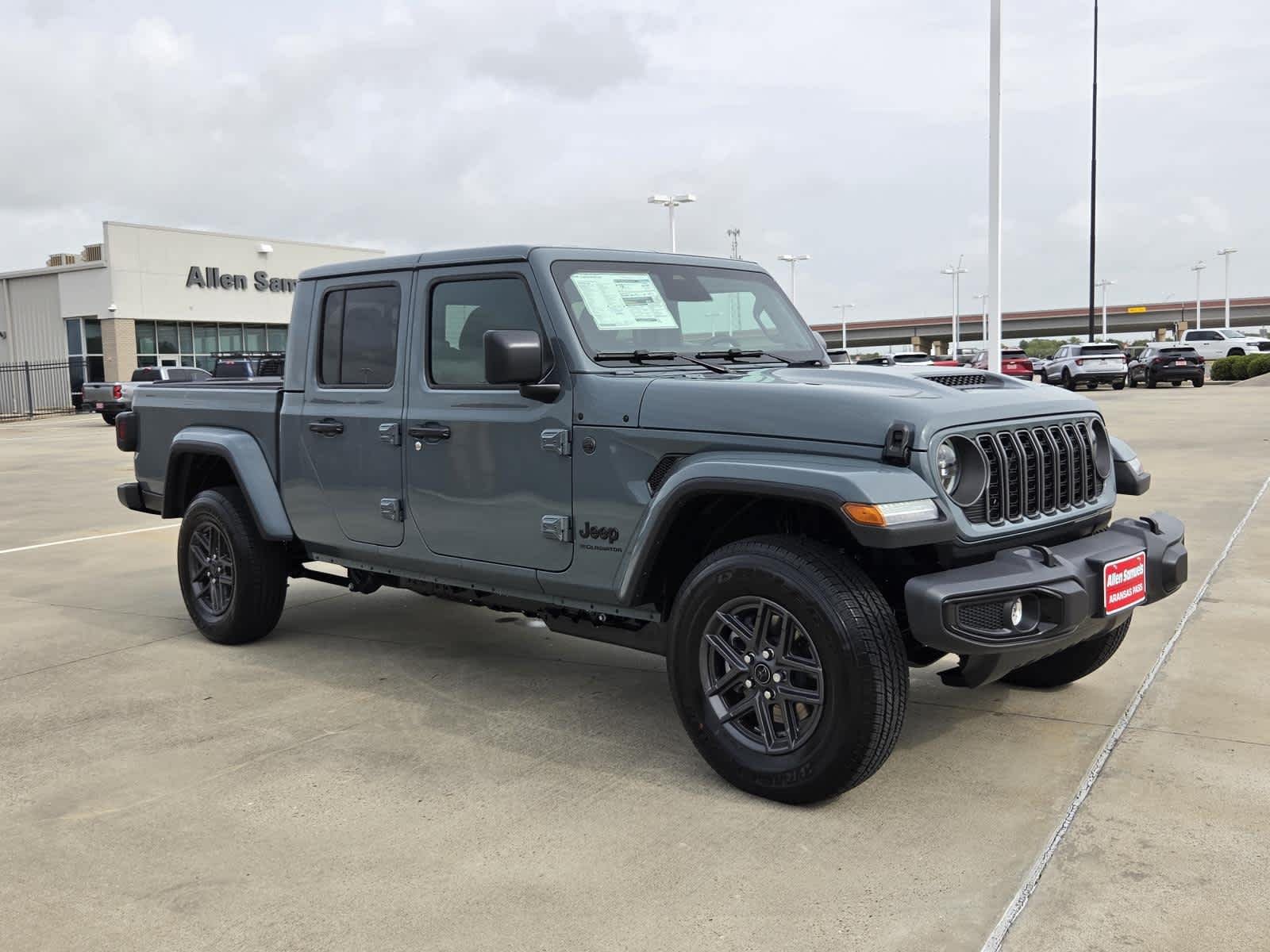 New 2026 Anvil Clear-Coat Exterior Paint Jeep Sport S image 7