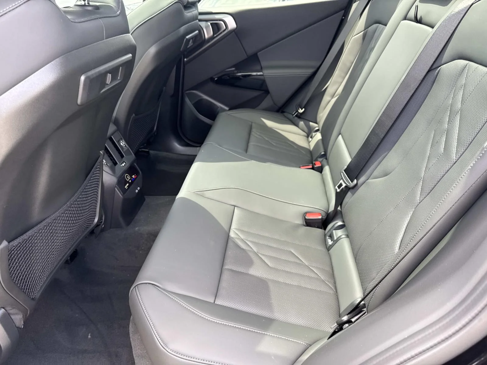 New 2026 Black Sapphire Metallic BMW 30 xDrive image 11