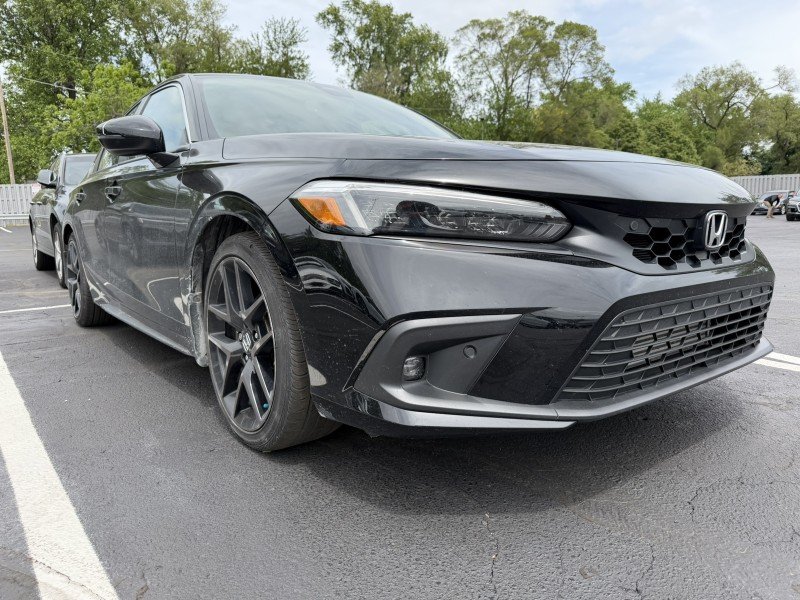 2023 Honda Civic Sport Touring CVT's photo