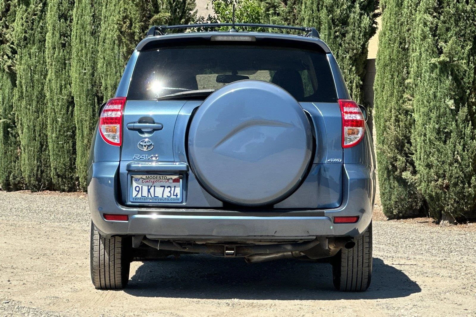Used 2011 Pacific Blue Metallic Toyota Base image 5
