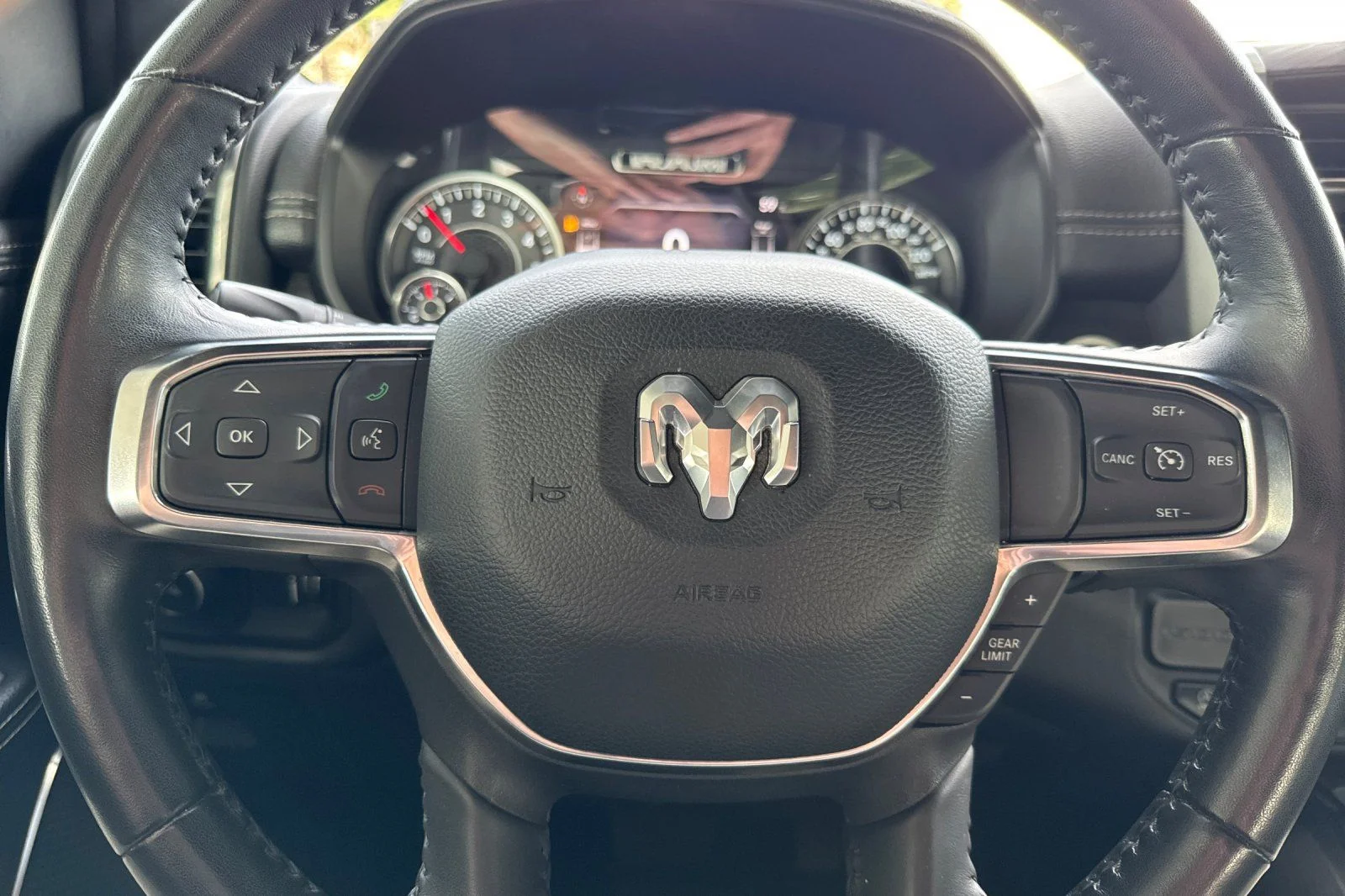 2024 RAM Ram 1500 Pickup Laramie - Photo 32
