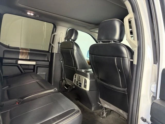Used 2018 White Platinum Clearcoat Metallic Ford Lariat image 47