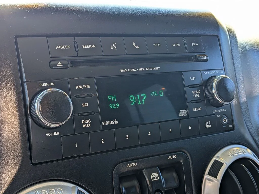 Used 2013 Black Jeep Sahara image 13