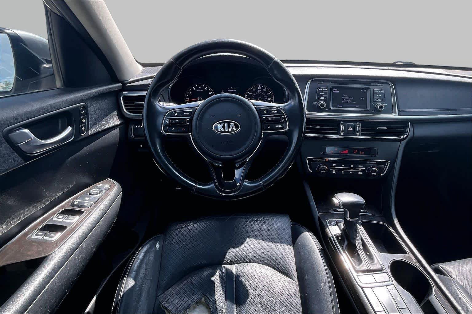 Used 2016 Titanium Gray Kia EX image 6