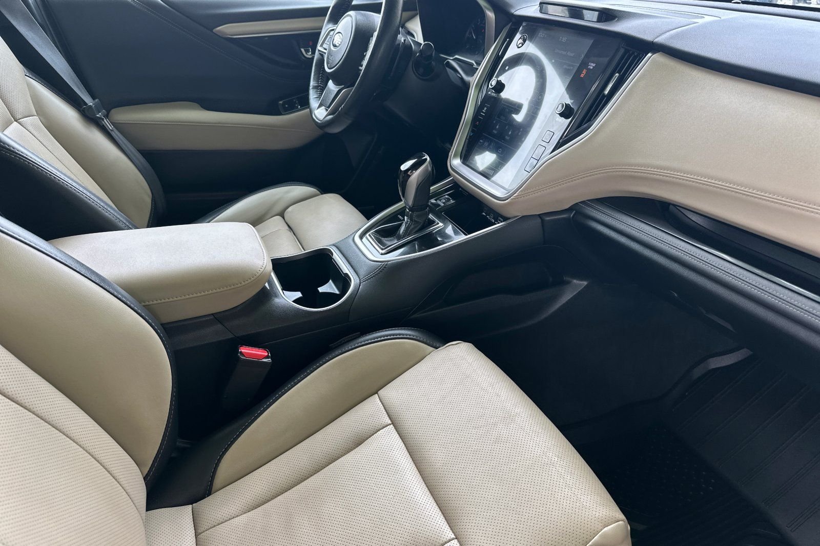 Used 2024 White Subaru Limited image 16