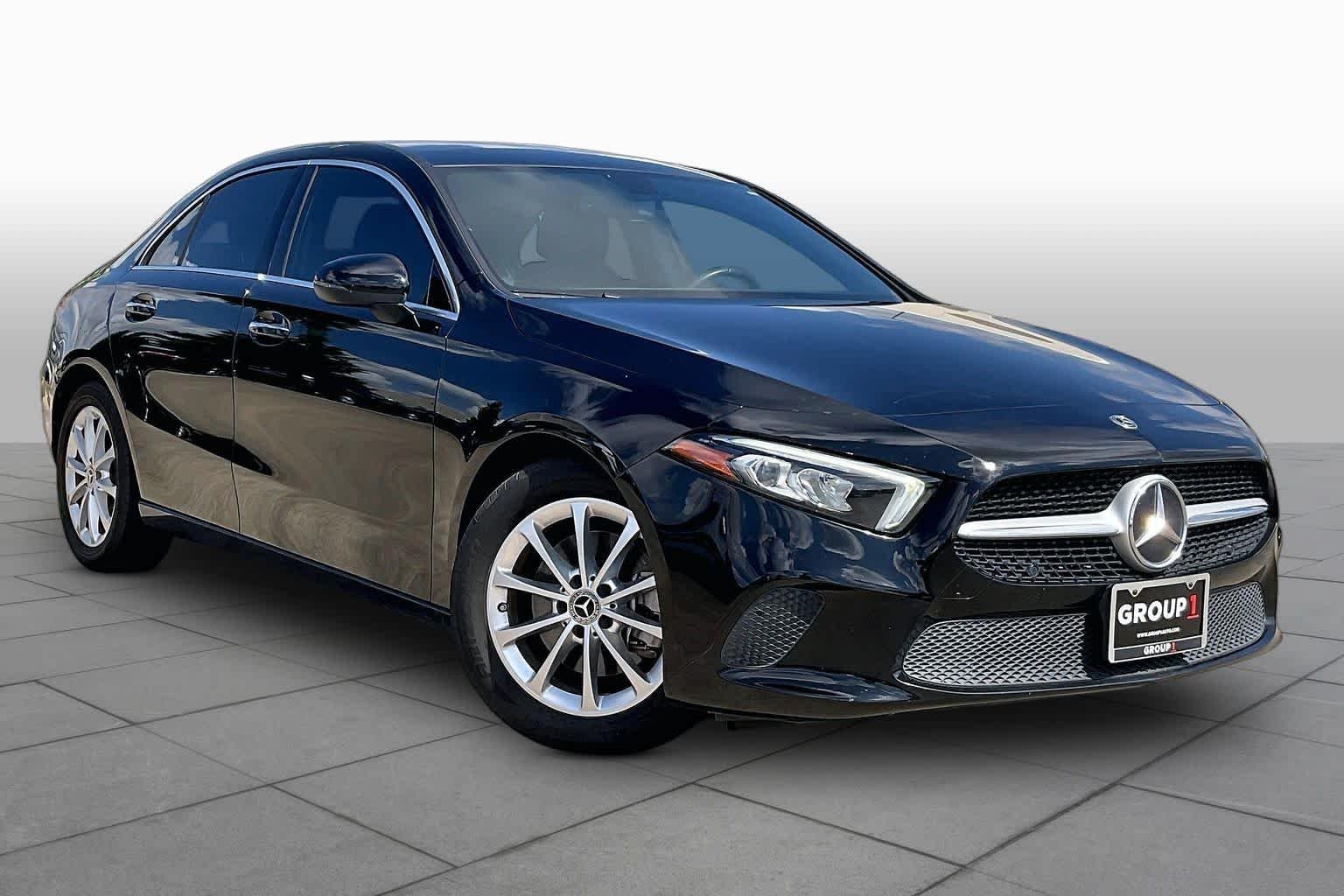 Used 2022 Night Black Mercedes-Benz A 220 image 3