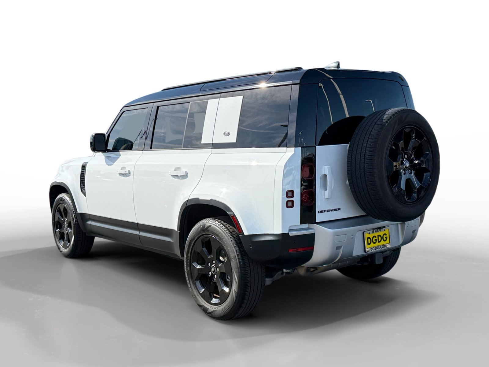 Used 2024 Fuji White Land Rover S image 3