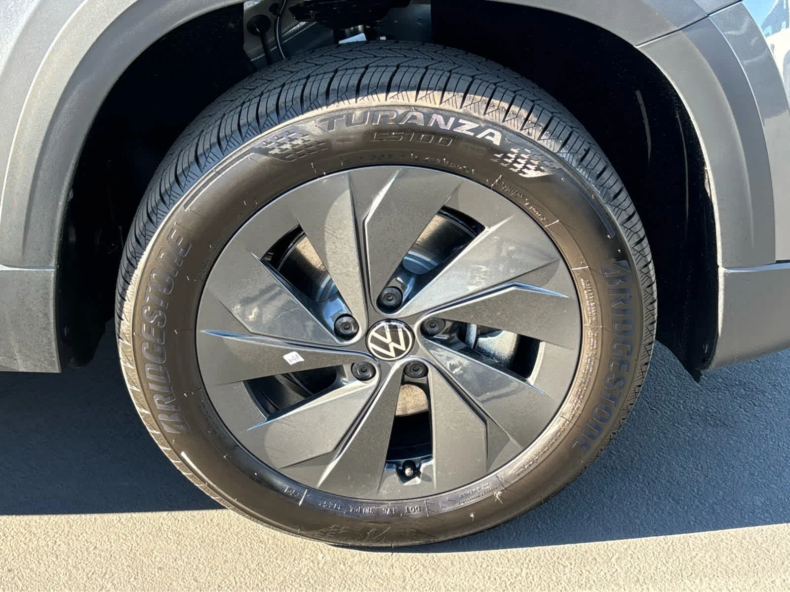 New 2026 PLATINUM GRAY Volkswagen S image 24